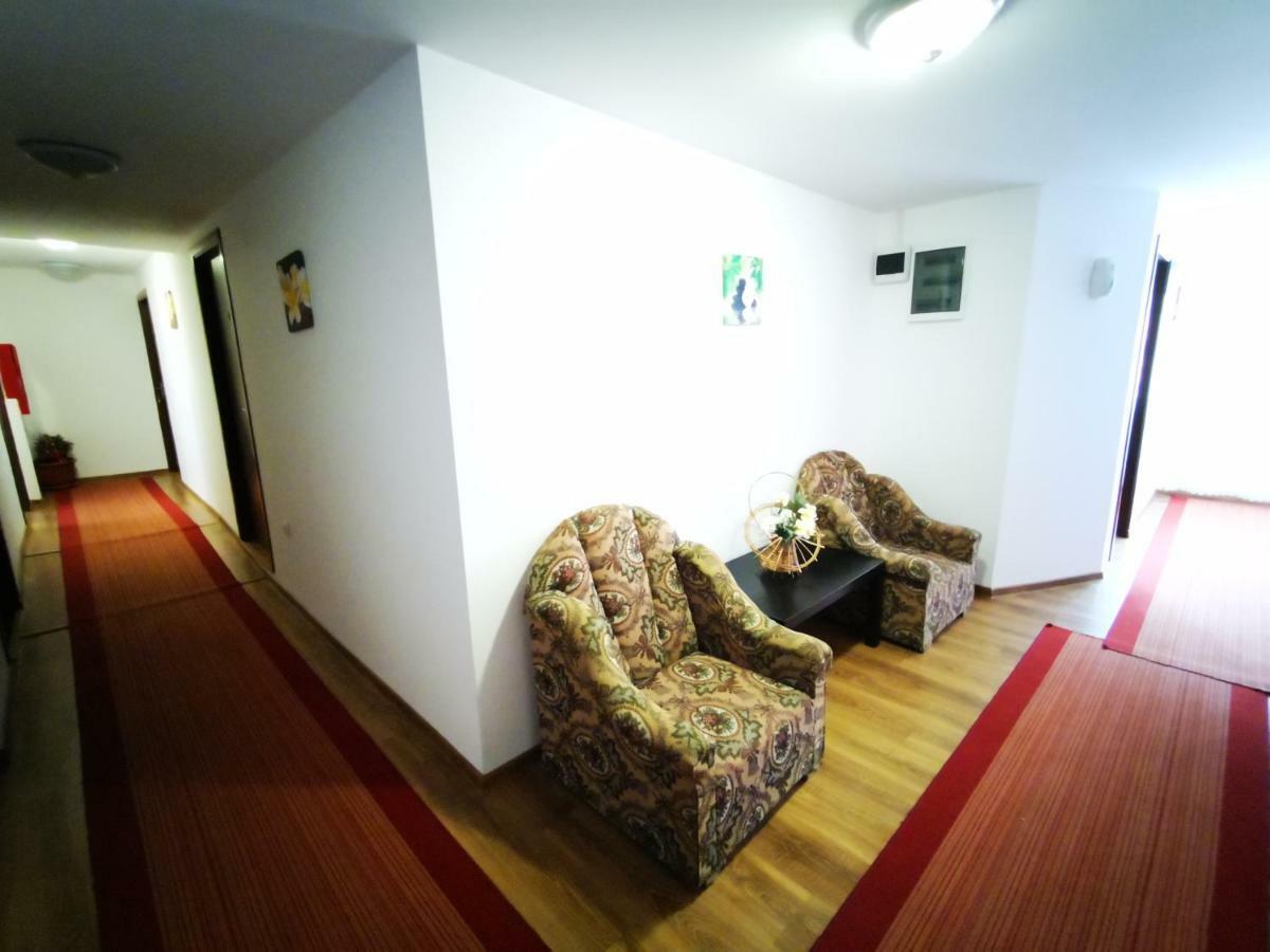 Pensiunea La Ionica Dîmbovicioara Exteriör bild